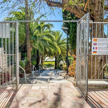 Apartment By Playa De La Carihuela